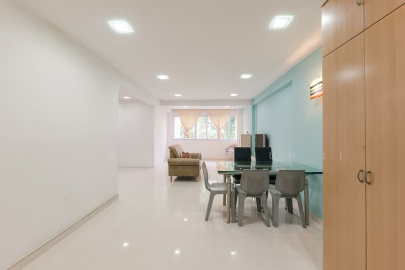 154 Gangsa Road, 154 Gangsa Road, 3 Bedrooms, 1,302 sqft, HDB Flat For Sale, by Yvonne Lau Jun Li, 500156025 - Living Room - PropertyGuru.com.sg