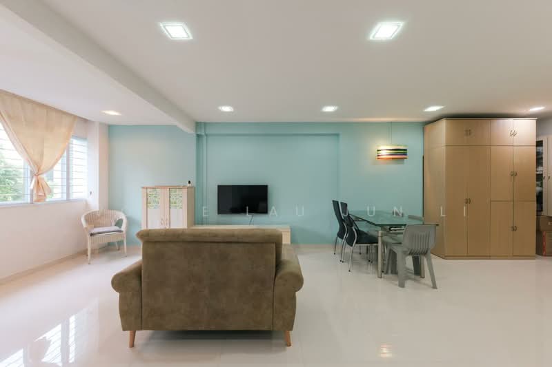 154 Gangsa Road, 154 Gangsa Road, 3 Bedrooms, 1,302 sqft, HDB Flat For Sale, by Yvonne Lau Jun Li, 500156025 - Living Room - PropertyGuru.com.sg