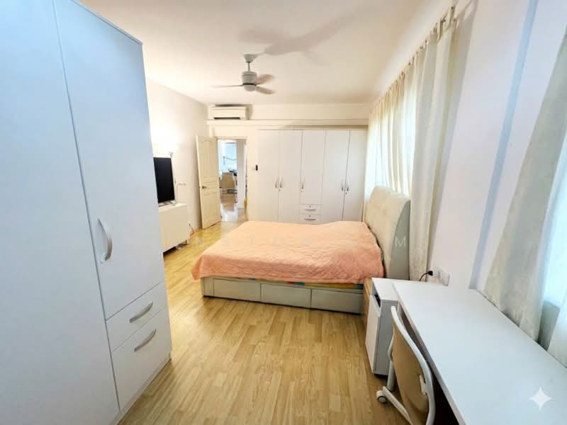 Upper Changi Road East, Upper Changi Road East/Eastwood Drive/Bedok Ria Drive, 4 Bedrooms, 2,600 sqft, Semi-Detached House For Sale, by Winston Lim, 500156026 - Bedroom - PropertyGuru.com.sg