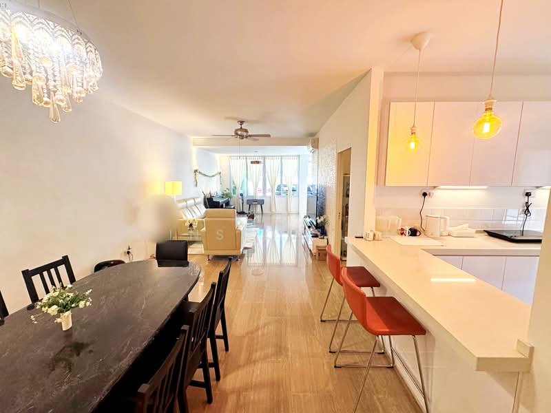 Upper Changi Road East, Upper Changi Road East/Eastwood Drive/Bedok Ria Drive, 4 Bedrooms, 2,600 sqft, Semi-Detached House For Sale, by Winston Lim, 500156026 - Living Room - PropertyGuru.com.sg