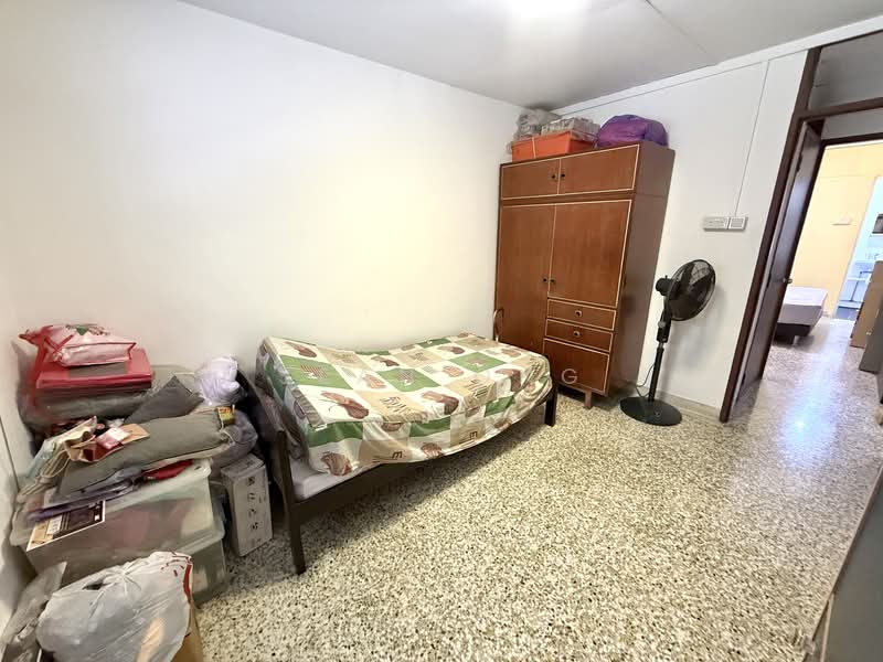 330 Ang Mo Kio Avenue 1, 330 Ang Mo Kio Avenue 1, 2 Bedrooms, 732 sqft, HDB Flat For Sale, by Sean Ong, 500156030 - Bedroom - PropertyGuru.com.sg