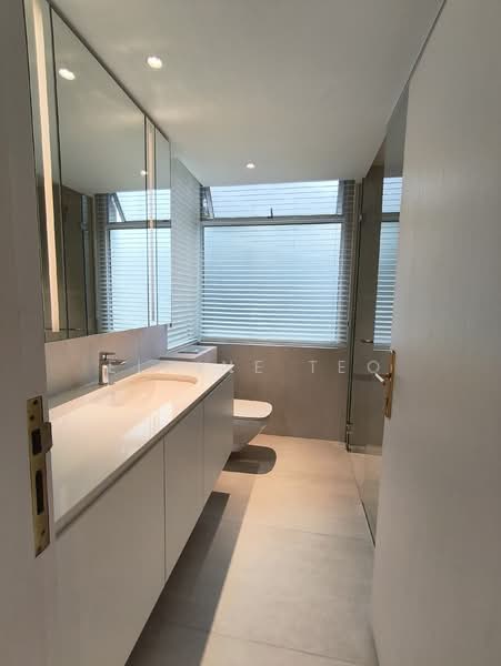 TELOK KURAU 3-Storey Semi-Detached, Telok Kurau, 6 Bedrooms, 4,000 sqft, Semi-Detached House For Sale, by Elaine Teo, 500156056 - Bathroom - PropertyGuru.com.sg