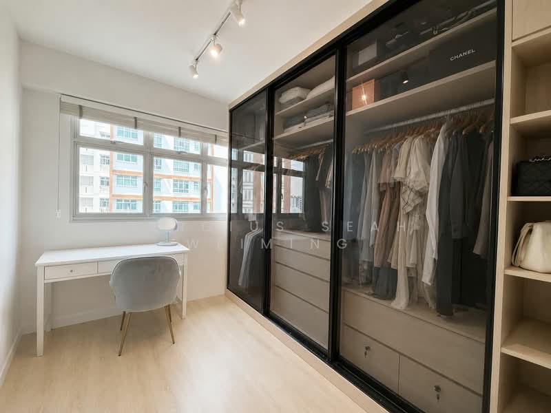 356A Anchorvale Lane, 356A Anchorvale Lane, 3 Bedrooms, 1,001 sqft, HDB Flat For Sale, by Sergius Seah Weiming, 500156064 - Walk in wardrobe - PropertyGuru.com.sg