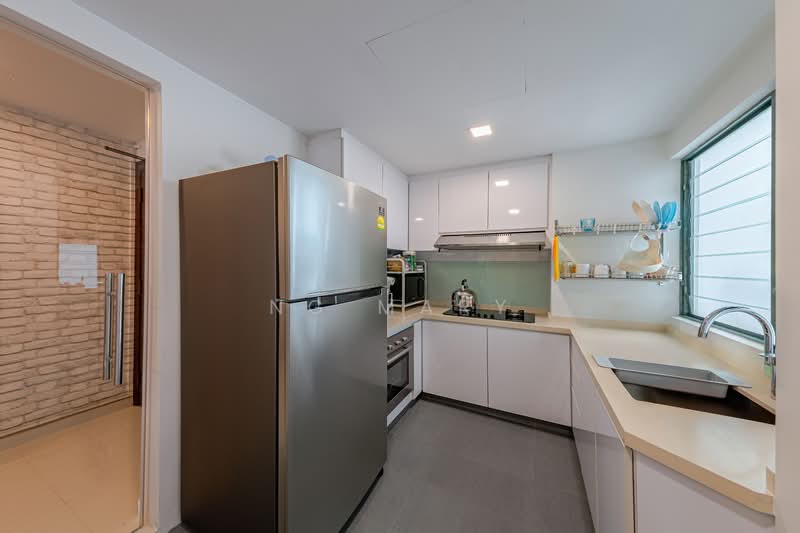 Stratford Court, 41A Bedok Ria Crescent, 3 Bedrooms, 1,227 sqft, Condominium For Sale, by Ng Mary, 500156072 - Kitchen - PropertyGuru.com.sg