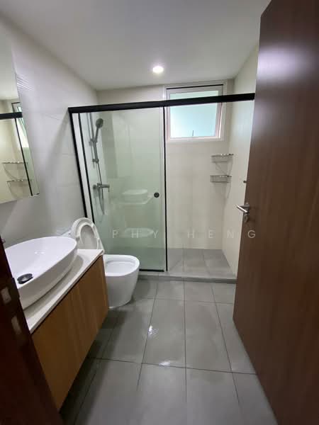 1 Canberra, 7 Canberra Drive, 3 Bedrooms, 1,259 sqft, Executive Condominium For Sale, by Stephy Heng, 500156116 - Bathroom - PropertyGuru.com.sg