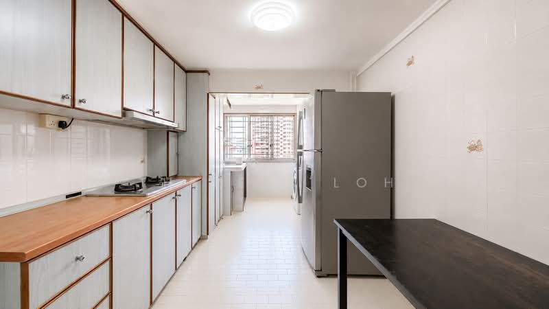 8 Bedok South Avenue 2, 8 Bedok South Avenue 2, 3 Bedrooms, 882 sqft, HDB Flat For Sale, by Theresa Loh, 500156137 - Kitchen - PropertyGuru.com.sg