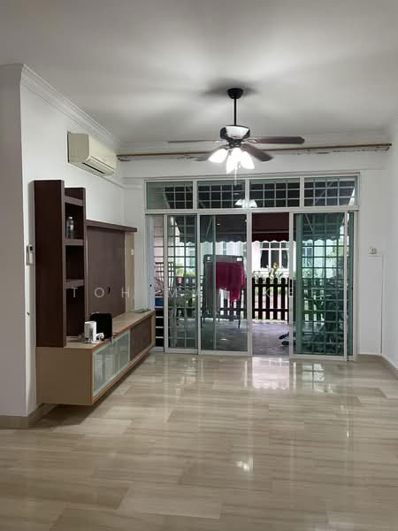 Woodgrove Condo, 2 Woodgrove Drive, 3 Bedrooms, 1,593 sqft, Condominium For Rent, by Toh May Kee, 500156140 - Living Room - PropertyGuru.com.sg