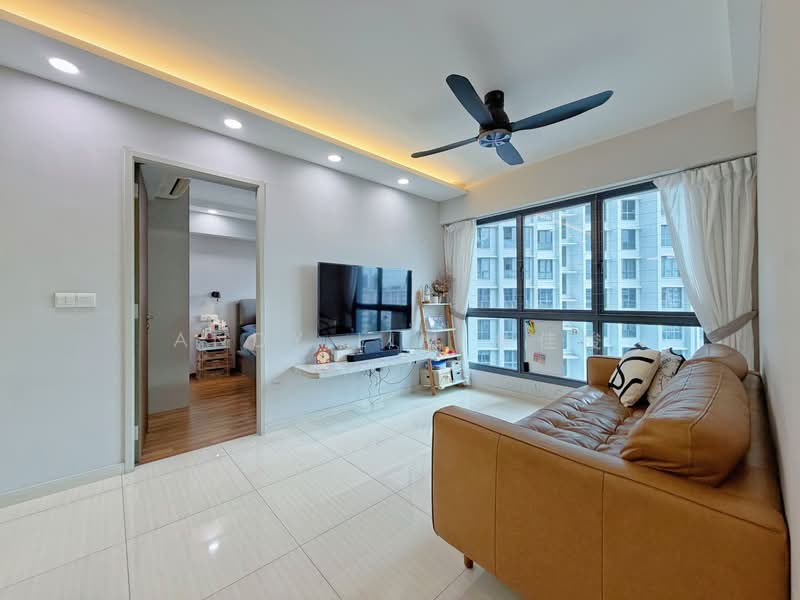 311A Clementi Avenue 4, 311A Clementi Avenue 4, 2 Bedrooms, 646 sqft, HDB Flat For Sale, by Andy Lim 林佳俊, 500156158 - Living Room - PropertyGuru.com.sg