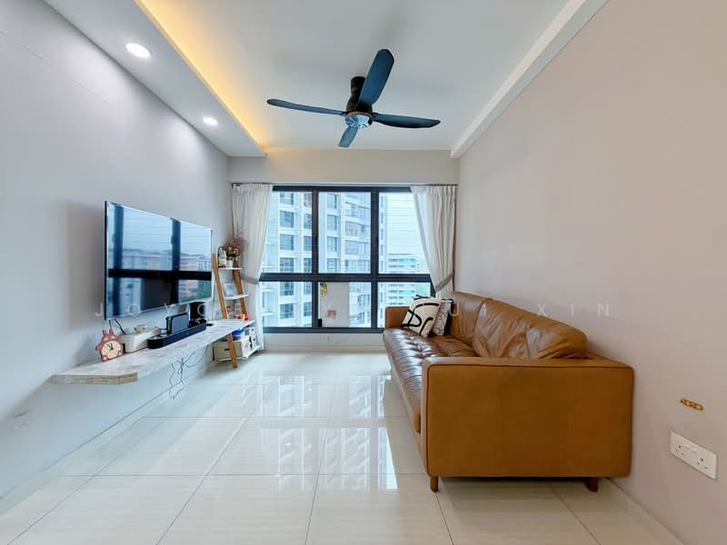 311A Clementi Avenue 4, 311A Clementi Avenue 4, 2 Bedrooms, 646 sqft, HDB Flat For Sale, by Joyce Lye Hui Xin, 500156159 - Living Room - PropertyGuru.com.sg