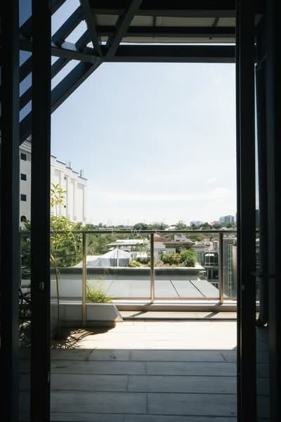 Mon Jervois, 47 Jervois Road, 3 Bedrooms, 1,475 sqft, Condominium For Sale, by Hailey Ewe, 500156163 - Balcony - PropertyGuru.com.sg