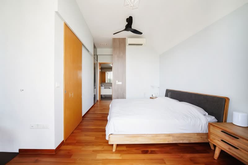 Mon Jervois, 47 Jervois Road, 3 Bedrooms, 1,475 sqft, Condominium For Sale, by Hailey Ewe, 500156163 - Master Bedroom + Walk in Waredrobe - PropertyGuru.com.sg
