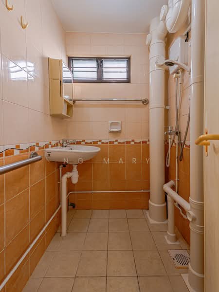 54 Marine Terrace, 54 Marine Terrace, 3 Bedrooms, 947 sqft, HDB Flat For Sale, by Ng Mary, 500156167 - Bathroom - PropertyGuru.com.sg