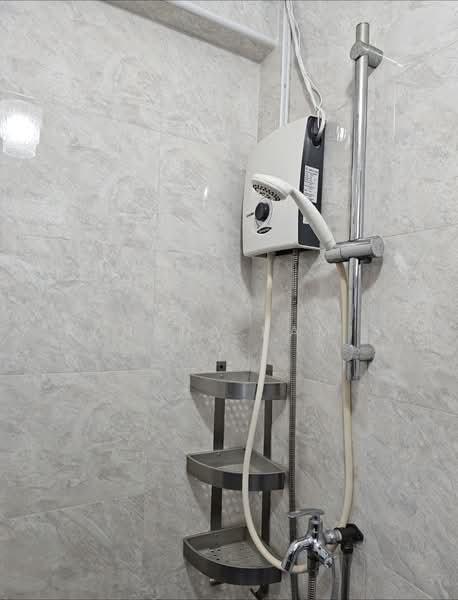 310 Bukit Batok Street 32, 310 Bukit Batok Street 32, Room Rental, 130 sqft, HDB Flat For Rent, by Adhana Kamis, 500156173 - Bathroom - PropertyGuru.com.sg