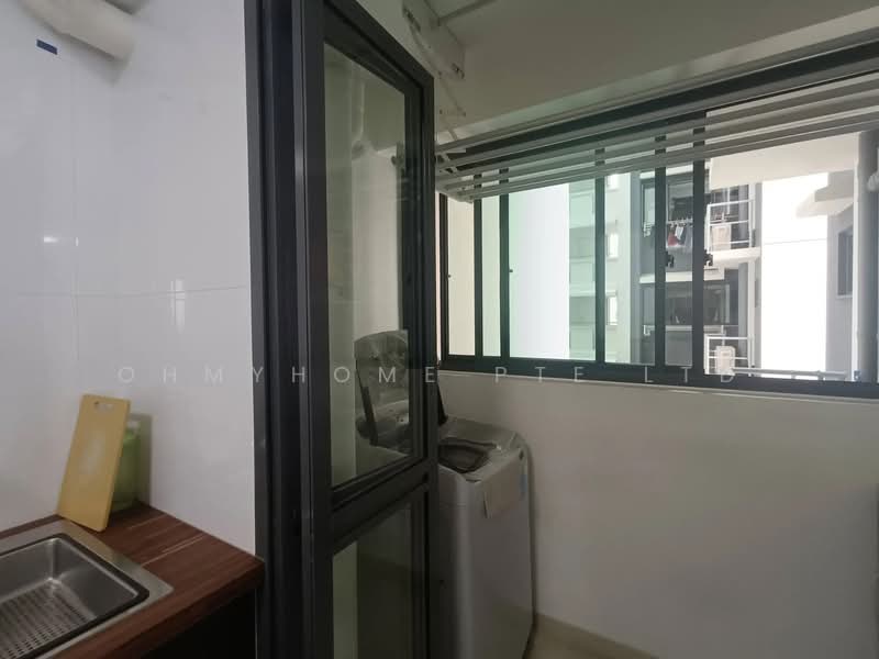 96 Dawson Road, 96 Dawson Road, 3 Bedrooms, 925 sqft, HDB Flat For Sale, by EVON NG, 500156176 - Balcony - PropertyGuru.com.sg
