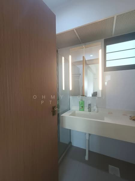 96 Dawson Road, 96 Dawson Road, 3 Bedrooms, 925 sqft, HDB Flat For Sale, by EVON NG, 500156176 - Bathroom - PropertyGuru.com.sg