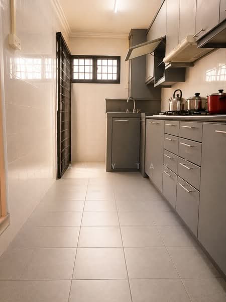 625 Jurong West Street 61, 625 Jurong West Street 61, Boon Lay / Jurong / Tuas, 3 Bedrooms, 1,184 sqft, HDB Flat For Sale, by Candy Tay, 500156183 - Kitchen - PropertyGuru.com.sg