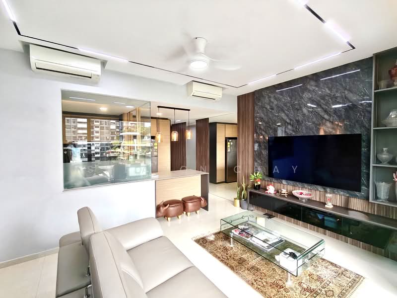 Midwood, 10 Hillview Rise, 4 Bedrooms, 1,249 sqft, Condominium For Sale, by Sheadon Chay, 500156190 - Living Room - PropertyGuru.com.sg