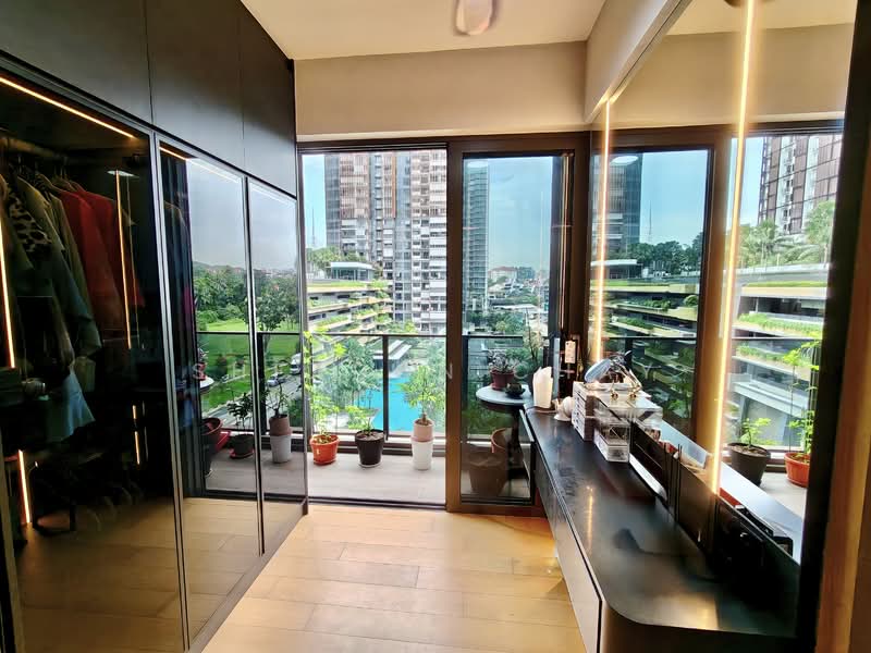 Midwood, 10 Hillview Rise, 4 Bedrooms, 1,249 sqft, Condominium For Sale, by Sheadon Chay, 500156190 - Balcony - PropertyGuru.com.sg