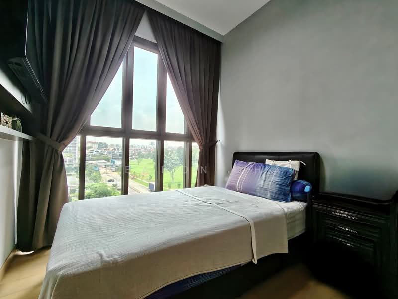 Midwood, 10 Hillview Rise, 4 Bedrooms, 1,249 sqft, Condominium For Sale, by Sheadon Chay, 500156190 - Bedroom - PropertyGuru.com.sg