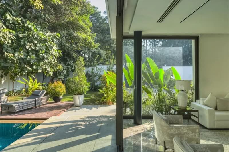 🔥Attractive Price🔥Elevated Plot • 44m Grand Frontage 🌟$1,8XX PSF🌟, , 5 Bedrooms, 10,000 sqft, Good Class Bungalow For Sale, by Martin Goh 吴伟楠, 500156192 - Living Room - PropertyGuru.com.sg