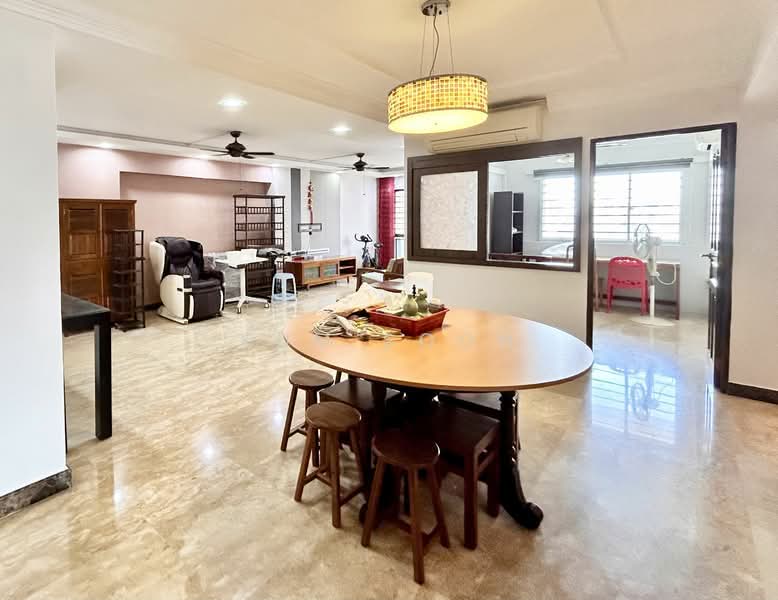 287C Jurong East Street 21, 287C Jurong East Street 21, 4 Bedrooms, 1,507 sqft, HDB Flat For Sale, by Kum Soon, 500156209 - Living Room - PropertyGuru.com.sg