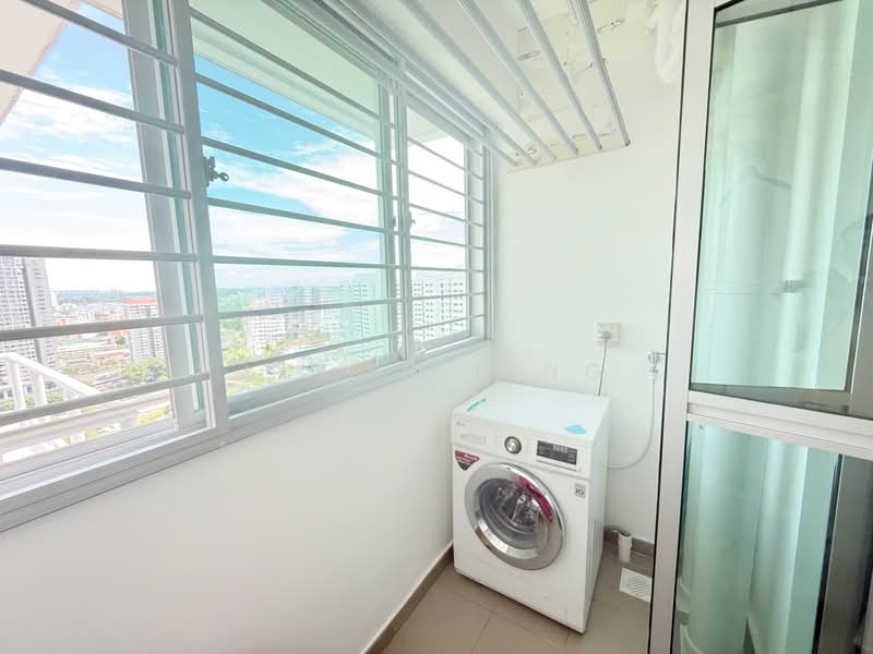 591A Ang Mo Kio Street 51, 591A Ang Mo Kio Street 51, 3 Bedrooms, 1,001 sqft, HDB Flat For Rent, by Leeon Ling, 500156229 - Balcony - PropertyGuru.com.sg