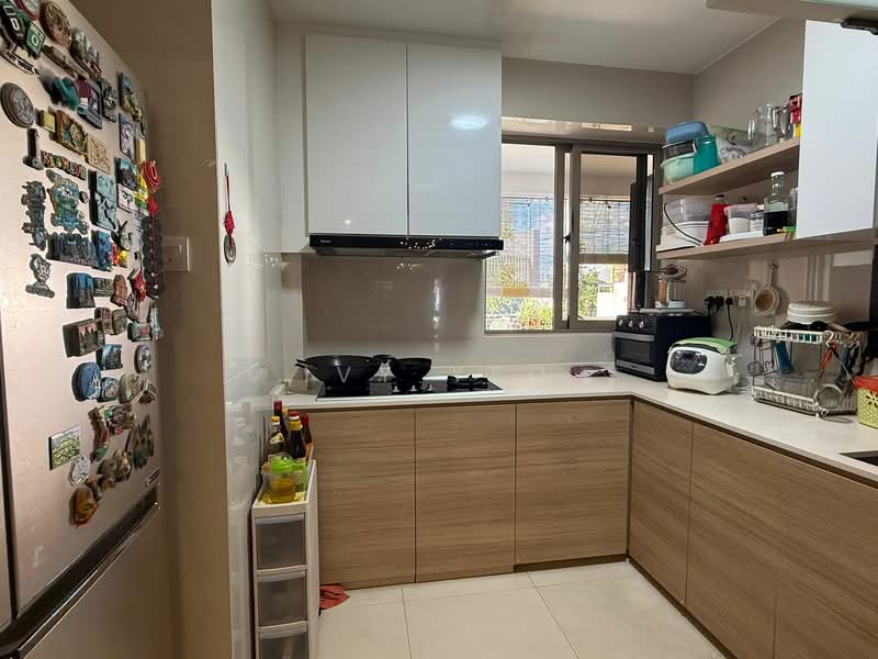 Hillview Estate, Jalan Intan, 5 Bedrooms, 4,070 sqft, Semi-Detached House For Sale, by Ivy Yeo, 500156230 - Kitchen - PropertyGuru.com.sg