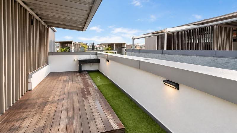 Belgravia Villas, 200 Ang Mo Kio Avenue 5, Seletar / Yio Chu Kang, 5 Bedrooms, 3,961 sqft, Cluster House For Sale, by Kristle Ng, 500156237 - Balcony - PropertyGuru.com.sg