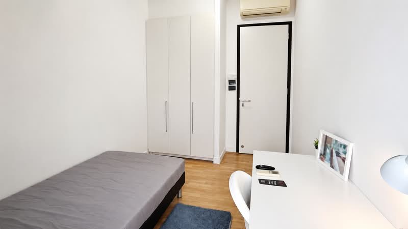 The Centris, 67 Jurong West Central 3, 2 Bedrooms, 979 sqft, Apartment For Sale, by Alex Lim, 500156241 - Bedroom - PropertyGuru.com.sg