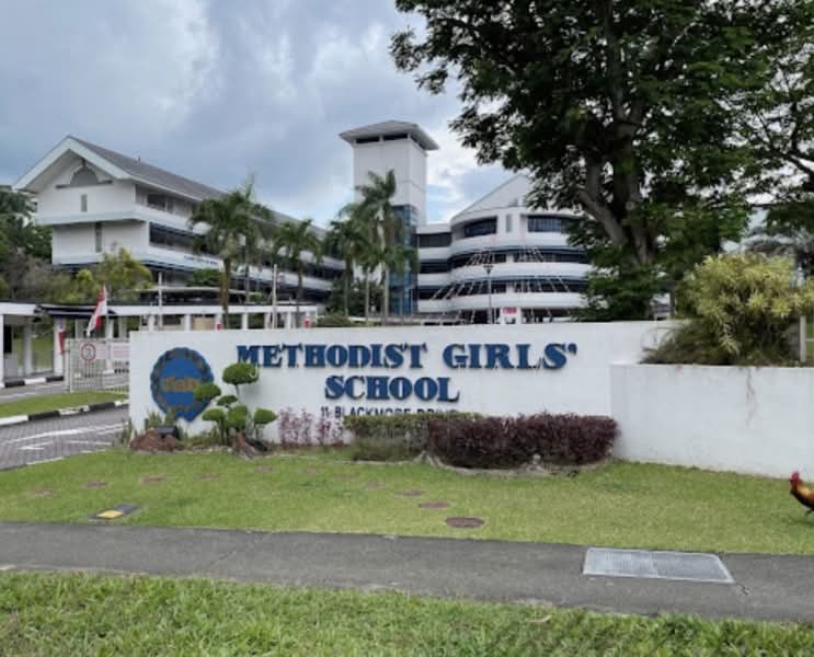 If you love single storey house, this for you ‼️ Cozy & Charming GCB on flat land‼️, , 4 Bedrooms, 5,000 sqft, Good Class Bungalow For Sale, by Julie Tay, 500156244 - Exterior - PropertyGuru.com.sg