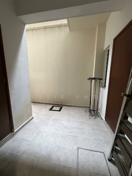 Horizon Gardens, Ang Mo Kio Avenue 2, 5 Bedrooms, 2,992 sqft, Cluster House For Rent, by Elsie Ong, 500156253 - Basement yard area - PropertyGuru.com.sg