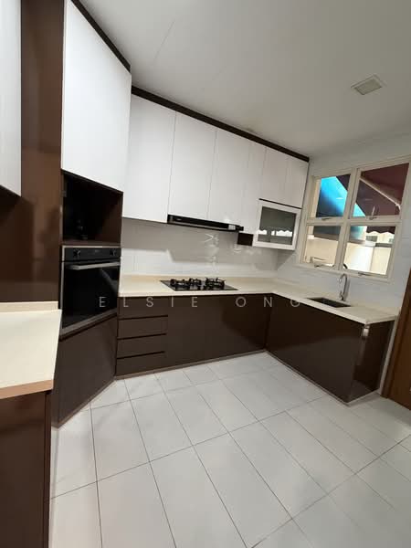 Horizon Gardens, Ang Mo Kio Avenue 2, 5 Bedrooms, 2,992 sqft, Cluster House For Rent, by Elsie Ong, 500156253 - Kitchen - PropertyGuru.com.sg