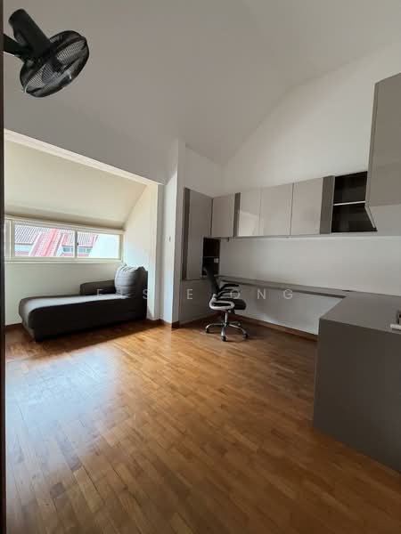 Horizon Gardens, Ang Mo Kio Avenue 2, 5 Bedrooms, 2,992 sqft, Cluster House For Rent, by Elsie Ong, 500156253 - Level 3 Common Bedroom 1 - PropertyGuru.com.sg