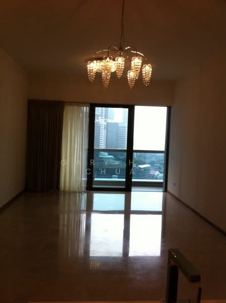 Marina Bay Residences, 18 Marina Boulevard, 2 Bedrooms, 1,227 sqft, Condominium For Sale, by Gary H S Chua, 500156262 - Living Room - PropertyGuru.com.sg