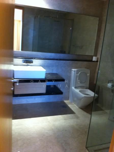 Marina Bay Residences, 18 Marina Boulevard, 2 Bedrooms, 1,227 sqft, Condominium For Sale, by Gary H S Chua, 500156262 - Bathroom - PropertyGuru.com.sg