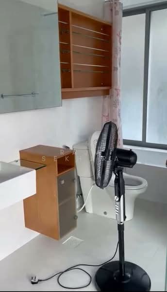 Leonie Suites, 21 Leonie Hill, 2 Bedrooms, 936 sqft, Apartment For Sale, by Raja Sekhara, 500156269 - Bathroom - PropertyGuru.com.sg