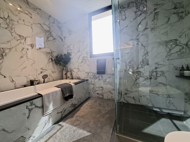 Tembusu Grand, 96 Jalan Tembusu, 5 Bedrooms, 2,691 sqft, Condominium For Sale, by Jamie Peh, 500156272 - Bathroom - PropertyGuru.com.sg