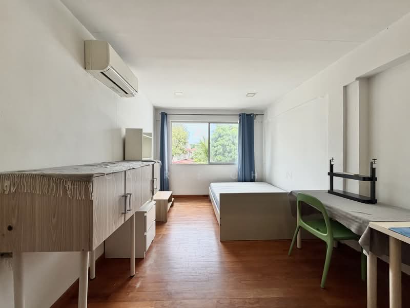 West Coast Gardens, , 4 Bedrooms, 2,500 sqft, Terraced House For Sale, by Carrie Chin, 500156275 - Bedroom - PropertyGuru.com.sg