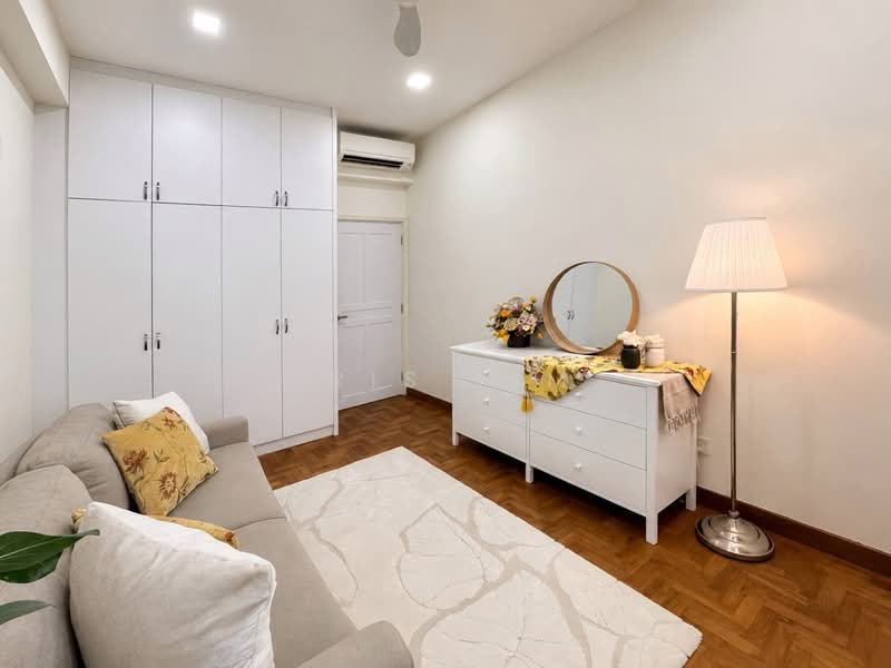 Hillview Green, 61 Hume Avenue, 4 Bedrooms, 1,722 sqft, Condominium For Sale, by Iris Lim, 500156276 - Bedroom 3 - PropertyGuru.com.sg