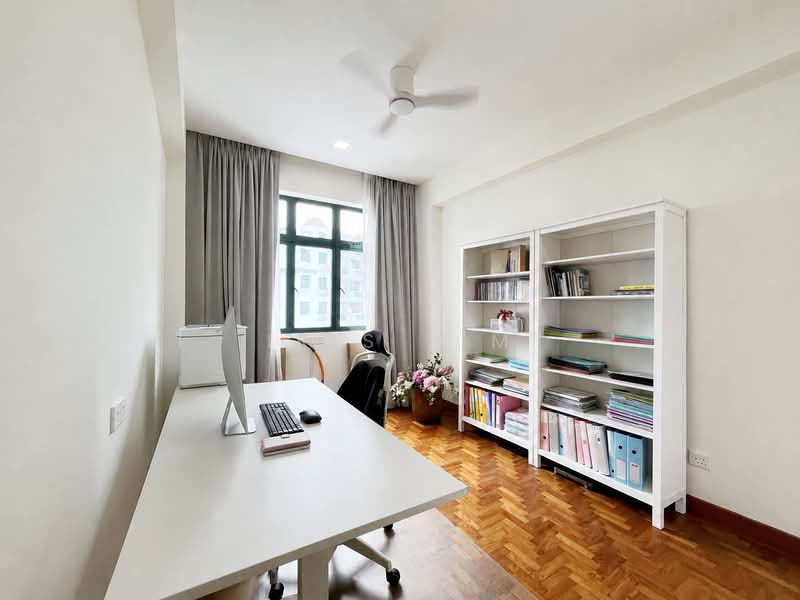Hillview Green, 61 Hume Avenue, 4 Bedrooms, 1,722 sqft, Condominium For Sale, by Iris Lim, 500156276 - Bedroom 4 - PropertyGuru.com.sg