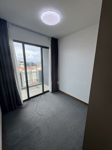 Stirling Residences, 21 Stirling Road, 3 Bedrooms, 893 sqft, Condominium For Rent, by Jayden Peh, 500156294 - Balcony - PropertyGuru.com.sg