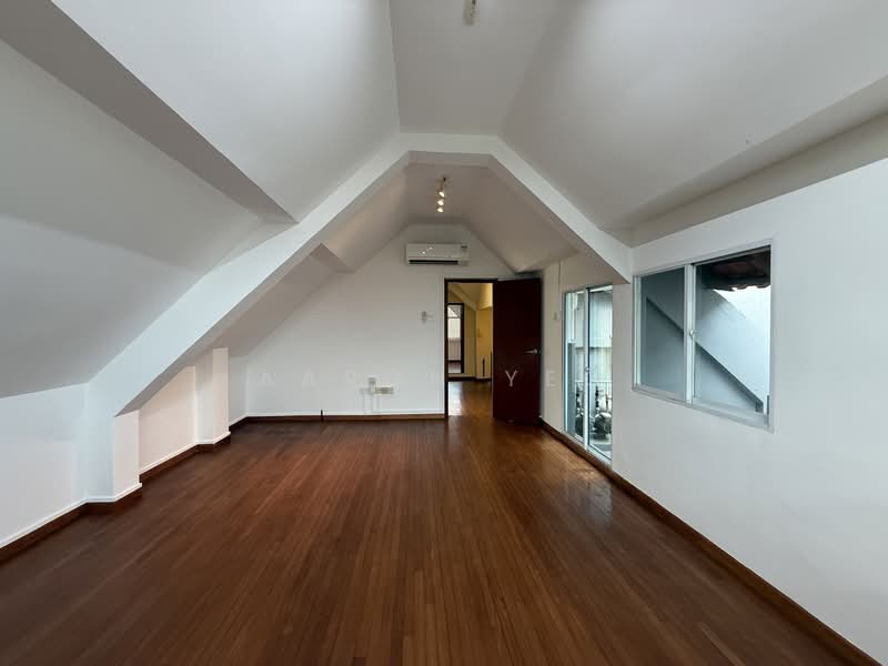 Serangoon Garden Estate, Conway Grove, 5 Bedrooms, 2,964 sqft, Semi-Detached House For Sale, by Aaron Yeo, 500156308 - PropertyGuru.com.sg