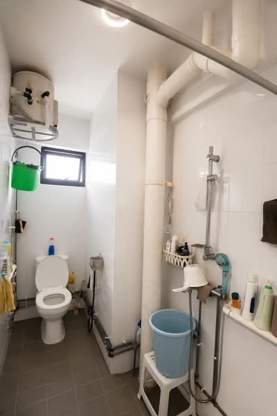 404 Sin Ming Avenue, 404 Sin Ming Avenue, Room Rental, 125 sqft, HDB Flat For Rent, by Kenneth Wong, 500156322 - Bathroom - PropertyGuru.com.sg