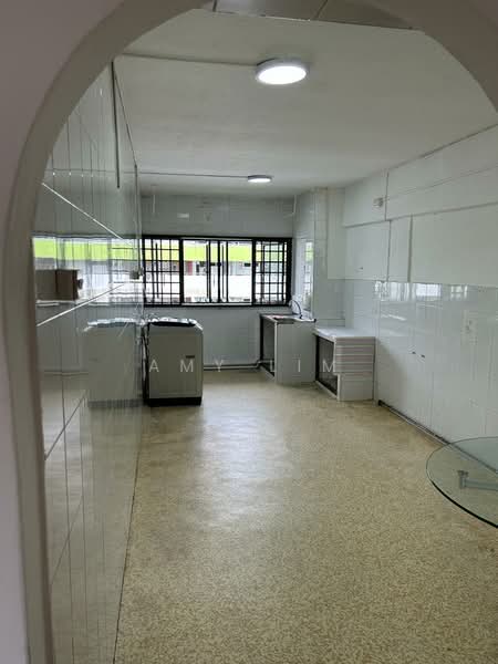 13 Jalan Bukit Merah, 13 Jalan Bukit Merah, 3 Bedrooms, 1,000 sqft, HDB Flat For Rent, by Amy Lim, 500156326 - Kitchen - PropertyGuru.com.sg