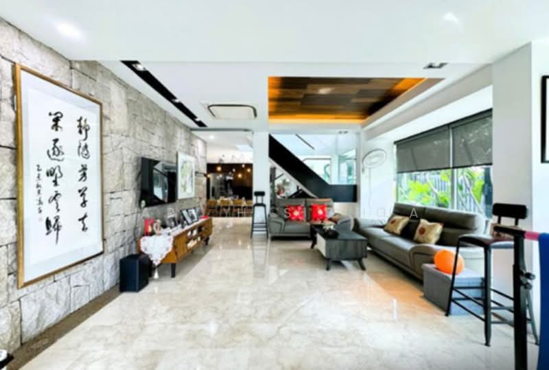 Jalan Senang, Jalan Senang, 4 Bedrooms, 3,466 sqft, Detached House For Sale, by Gary H S Chua, 500156327 - Living Room - PropertyGuru.com.sg