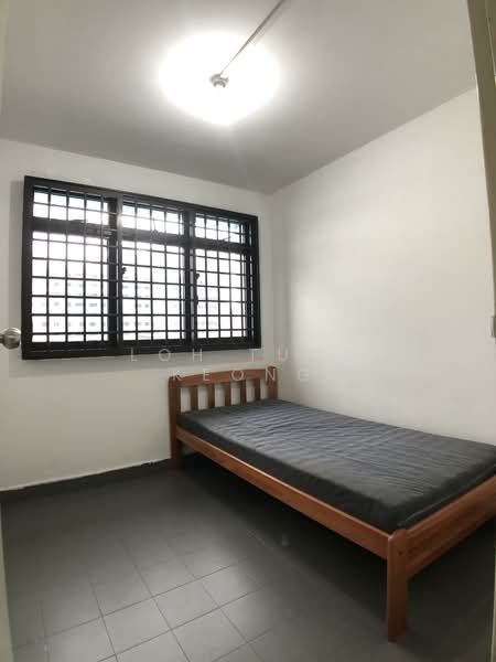 73 Lorong 4 Toa Payoh, 73 Lorong 4 Toa Payoh, 3 Bedrooms, 667 sqft, HDB Flat For Rent, by Loh Tuck Keong, 500156331 - Bedroom - PropertyGuru.com.sg