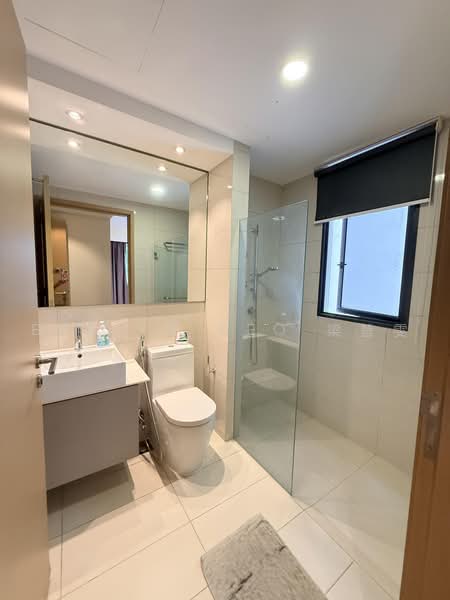 SkyPark Residences, 9 Sembawang Crescent, Sembawang / Yishun, 3 Bedrooms, 1,238 sqft, Executive Condominium For Sale, by Evelyn Neo 梁慧雯, 500156338 - Master Bathroom - PropertyGuru.com.sg