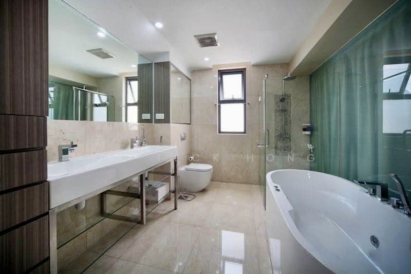 Medallion, Braddell Road, 5 Bedrooms, 3,488 sqft, Bungalow House For Sale, by Tan Teck Hong, 500156354 - Bathroom - PropertyGuru.com.sg