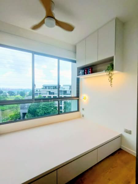 Skies Miltonia, 21 Miltonia Close, 2 Bedrooms, 743 sqft, Condominium For Sale, by James Yeo, 500156357 - Bedroom - PropertyGuru.com.sg