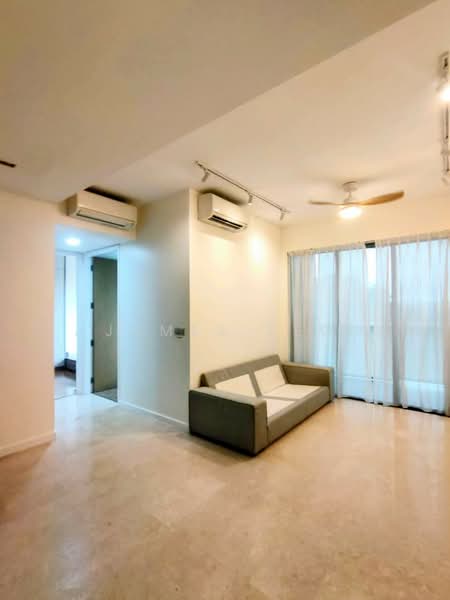 Skies Miltonia, 21 Miltonia Close, 2 Bedrooms, 743 sqft, Condominium For Sale, by James Yeo, 500156357 - Living Room - PropertyGuru.com.sg